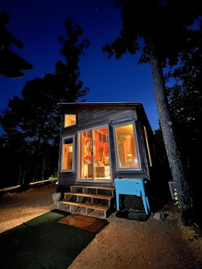 The Gemini-A Dreamy, Waterfront Tiny Cabin Rogersville Экстерьер фото